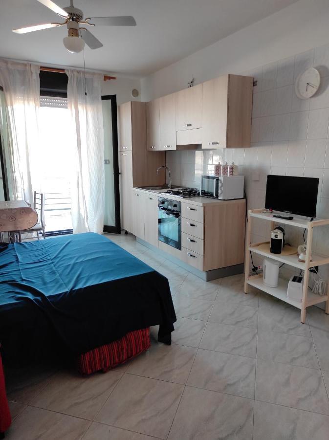 A Casa Di Nonno Pino Appartement Bari Buitenkant foto