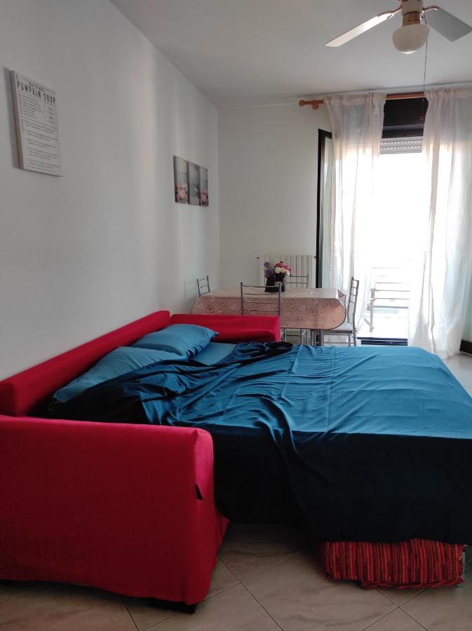 A Casa Di Nonno Pino Appartement Bari Buitenkant foto