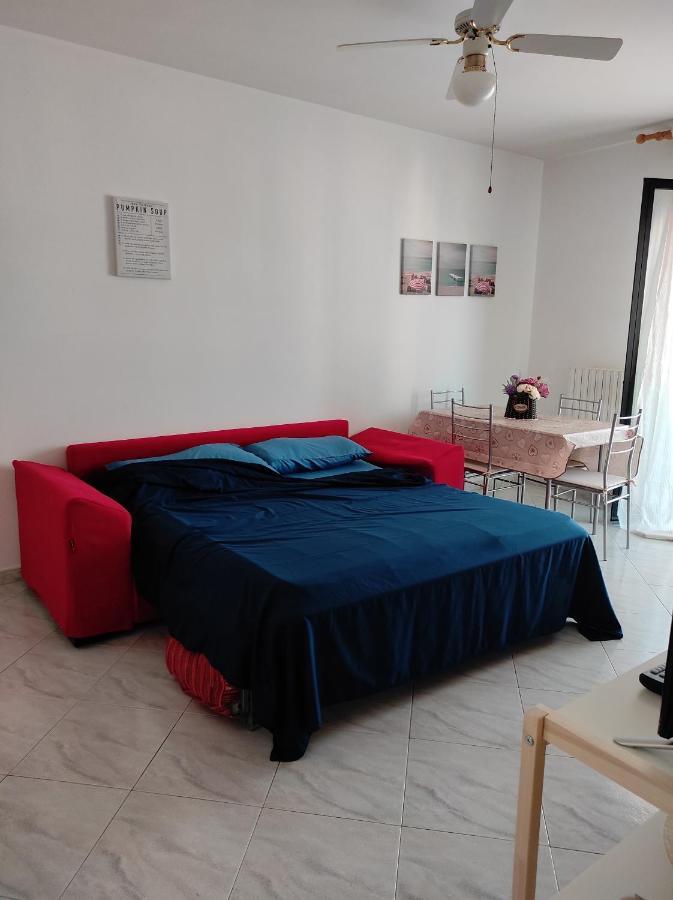 A Casa Di Nonno Pino Appartement Bari Buitenkant foto